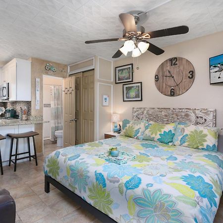 Tropic Terrace Hotel St. Pete Beach Eksteriør billede