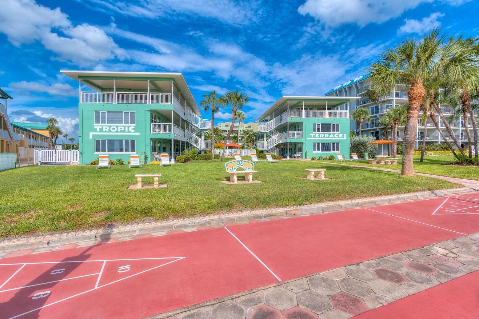 Tropic Terrace Hotel St. Pete Beach Eksteriør billede